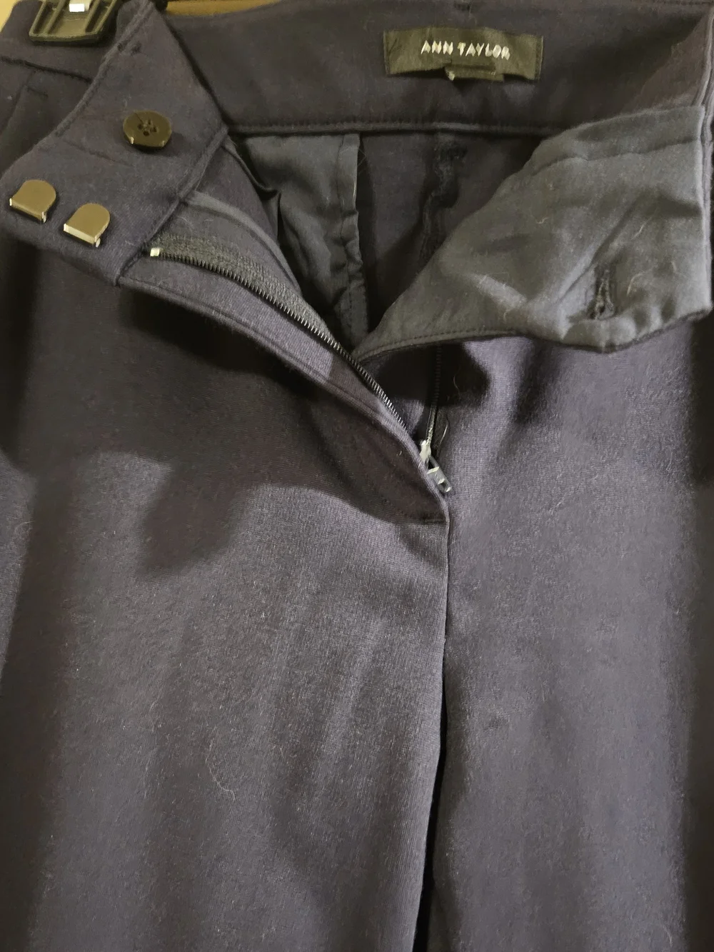 Ann Taylor The Jayne Navy Trousers Size 6